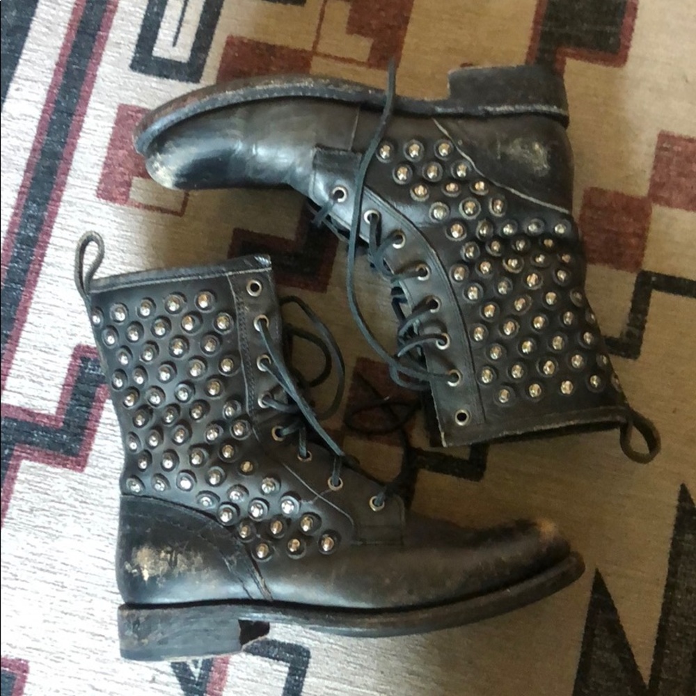 Frye Jenna Disk Lace up Boots